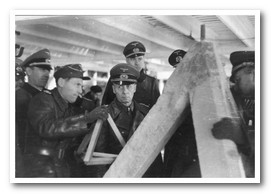 19 février, Rommel visite une fabrique de tétraèdre à Lorient